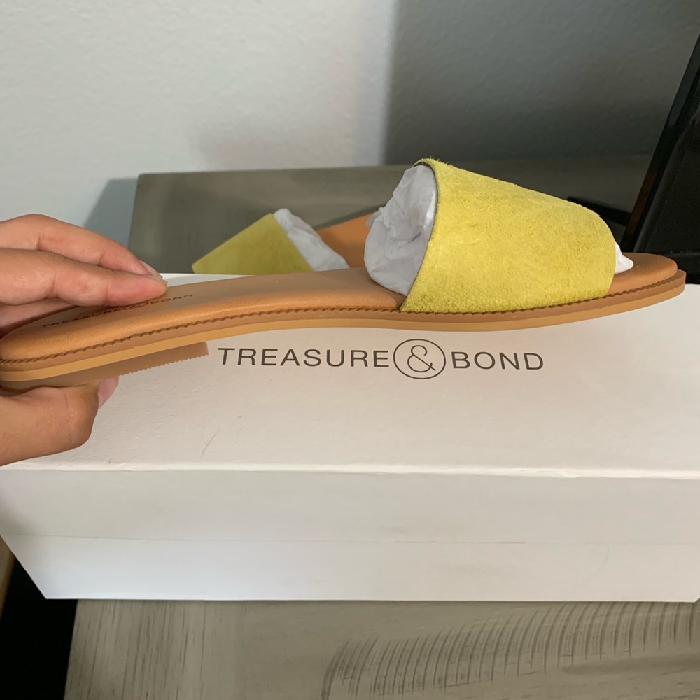 Yellow suede Treasure & Bond sandal NEVER WORN - Picture 2 of 6